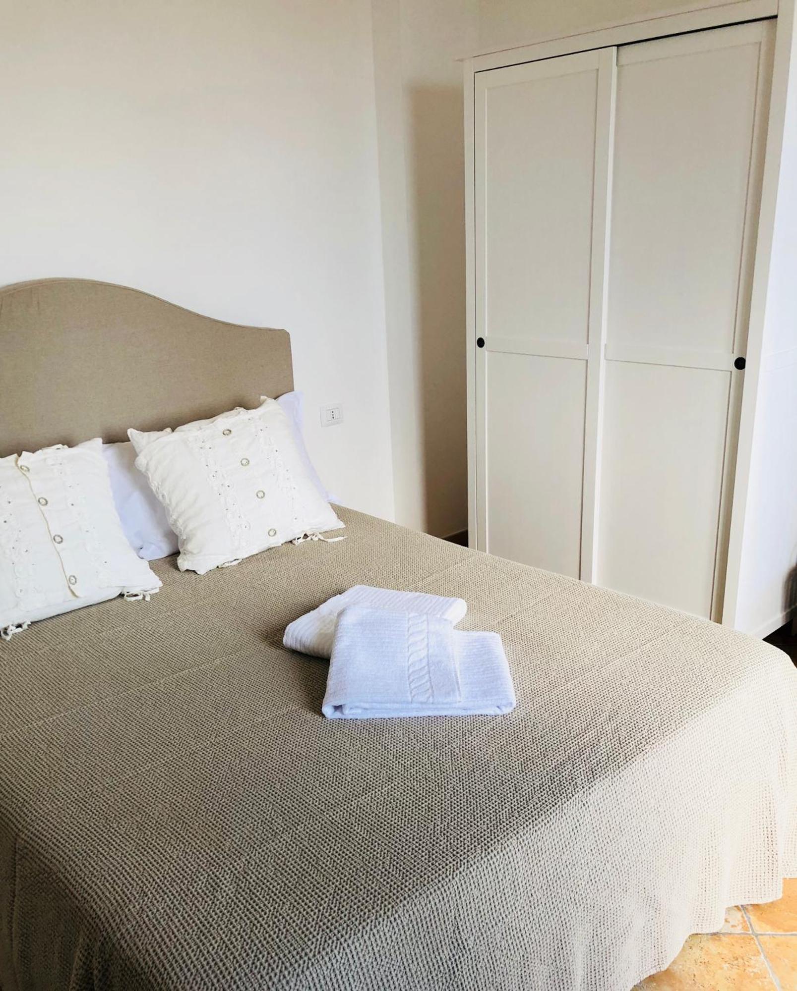 Bed and Breakfast Dimora Le Ginestre Adults Only Фазано Номер фото